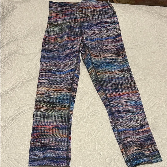 Lululemon Athletica Colorful Knit Pattern Leggings - Picture 7 of 8